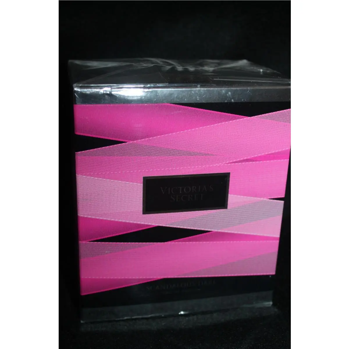 Victoria`s Victoria Secret Fragrance Scandalous Dare Scent Eau DE Parfum 1.7 oz
