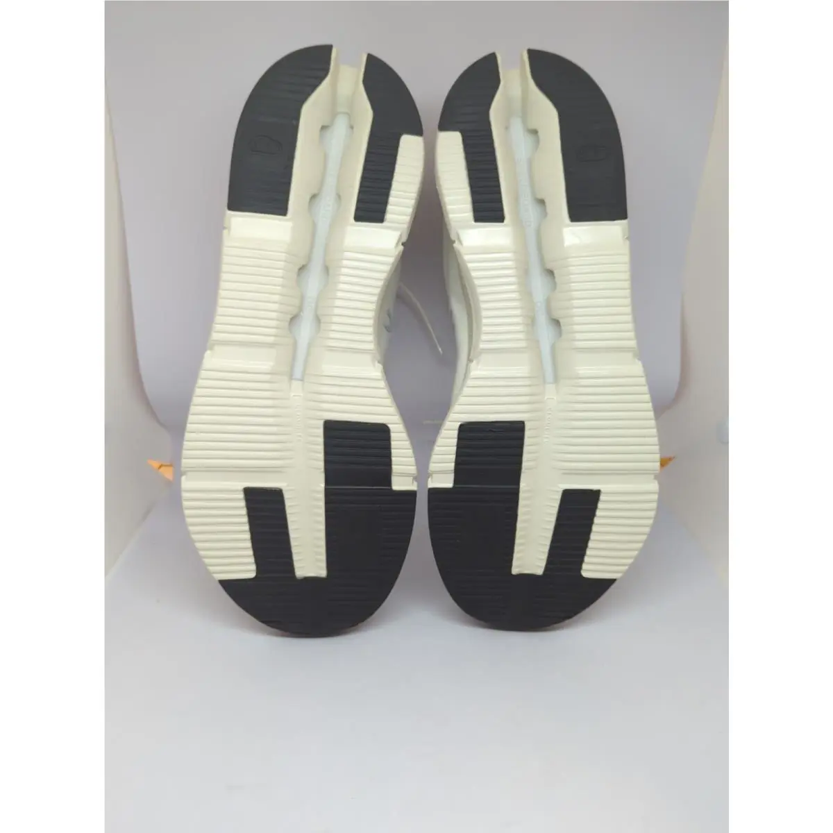 On-Running shoes - On Cloudnova Form - Cloudnova Form - 26-98483 - White, Manufacturer: White/Eclipse (UPC: 7630419109587) 7