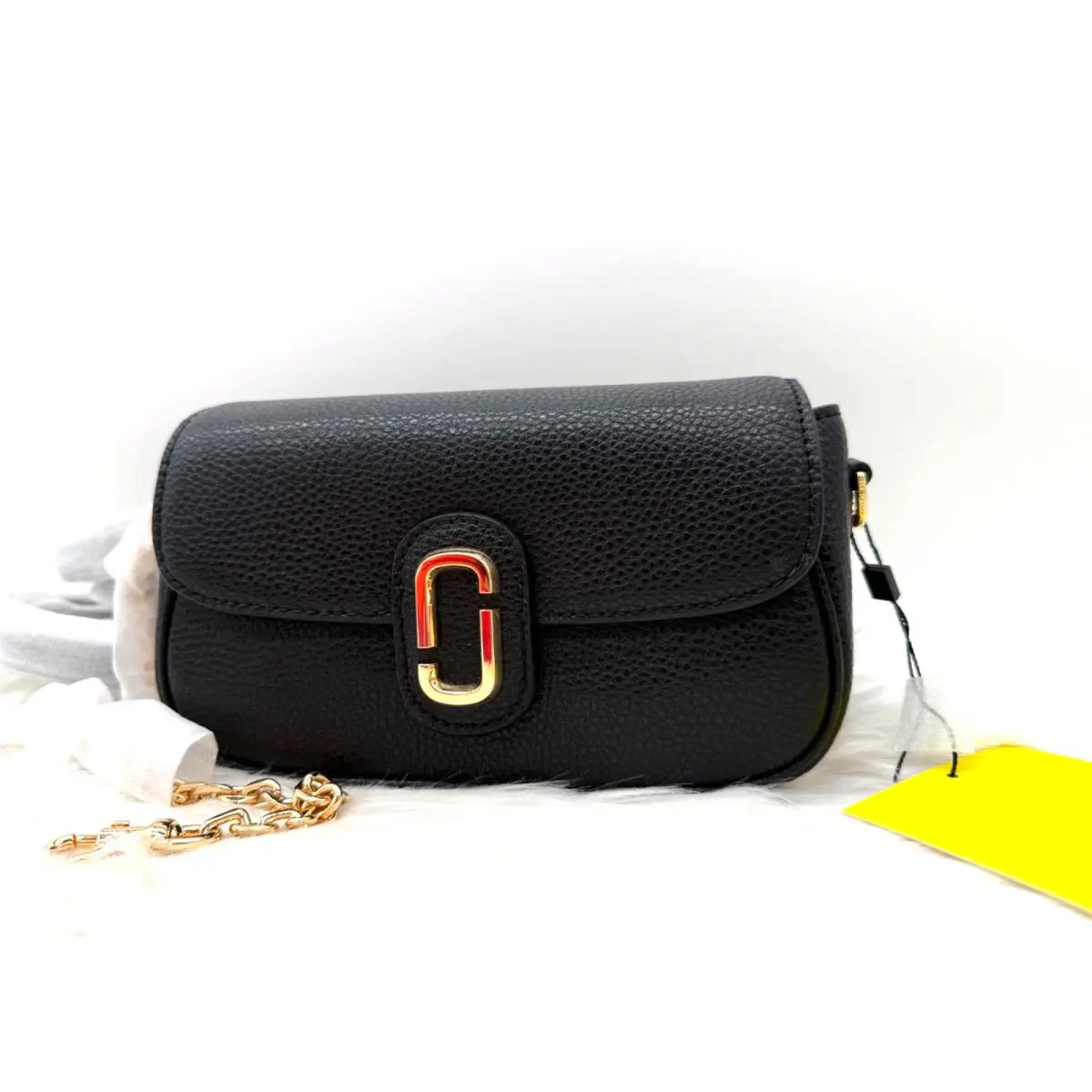 Marc Jacobs The Clover Pebbled Leather Shoulder Crossbody Bag In Black