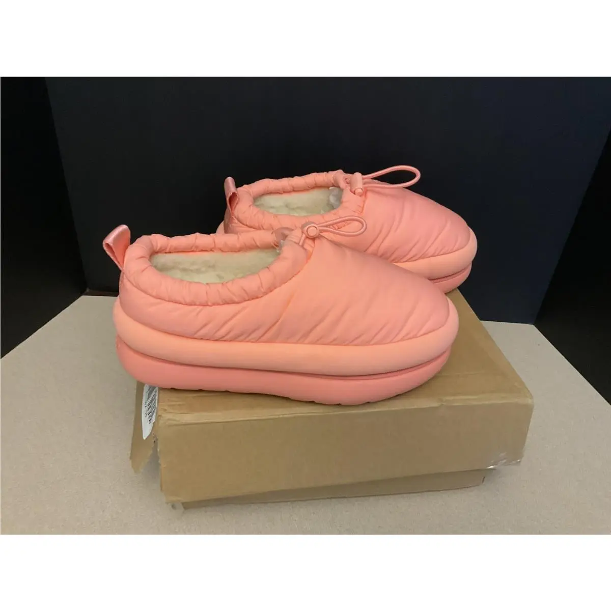 Womens Ugg Maxi Clog Quilted Fur Lined Platforms “sweetheart”. Size 6