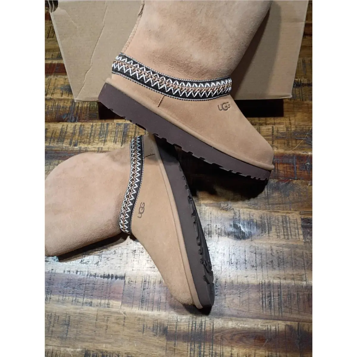 UGG shoes - Classic Short Crescent - Classic Short Crescent - Chestnut 8