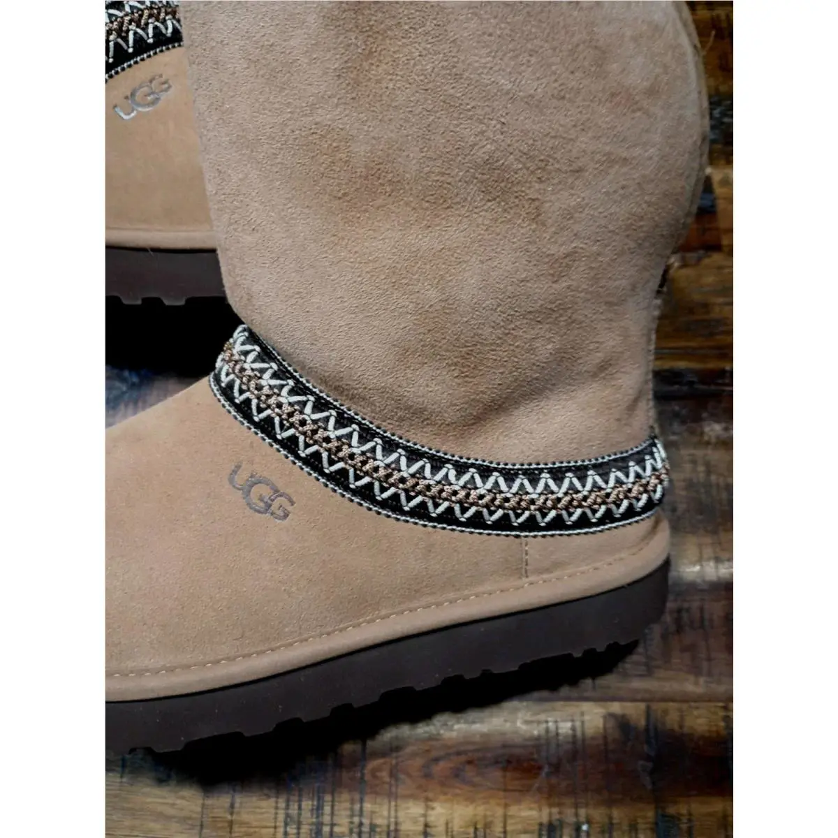 UGG shoes - Classic Short Crescent - Classic Short Crescent - Chestnut 9