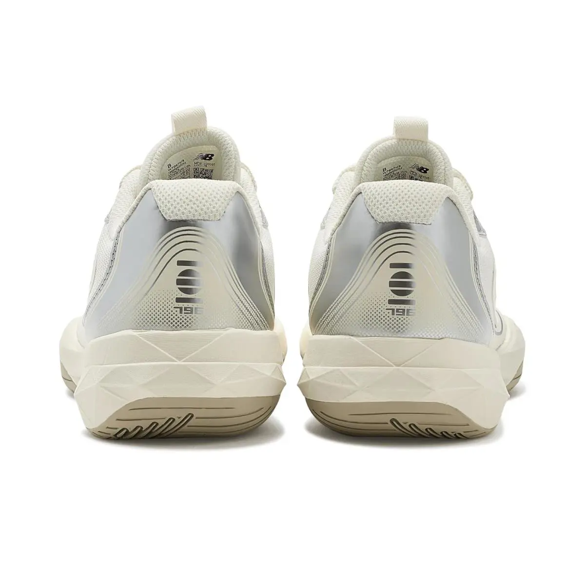 New Balance shoes - Sea Salt/Metallic Silver 5