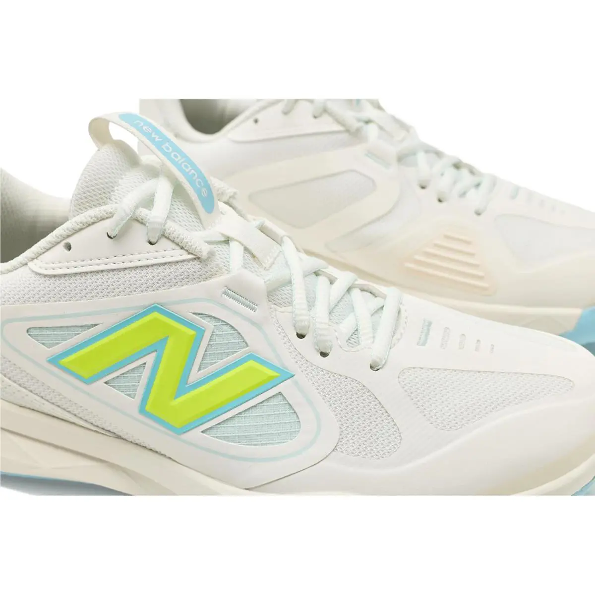New Balance shoes - Sea Salt/Metallic Silver 18
