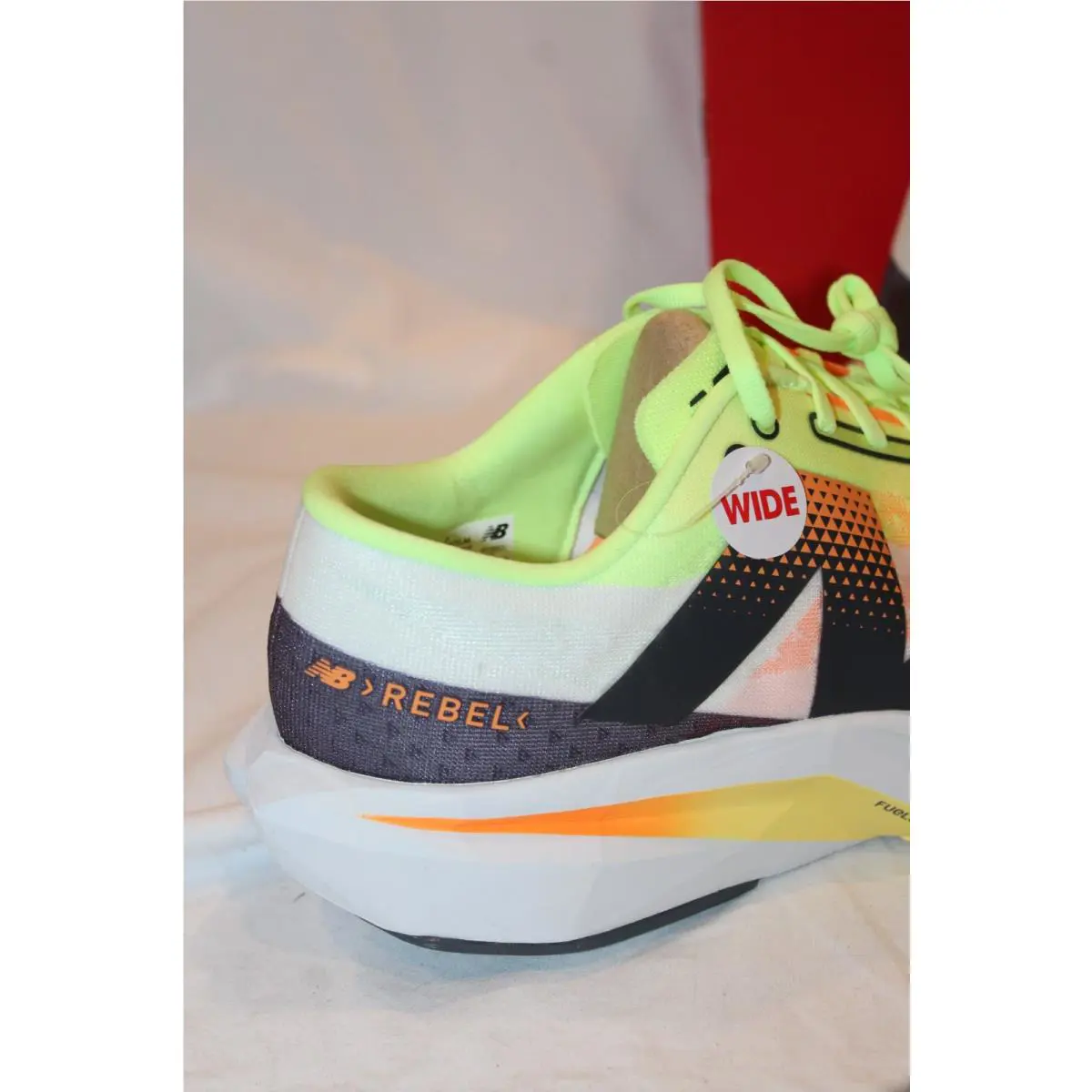 New Balance shoes - New Balance Fuelcell Rebel V4 - white green 6