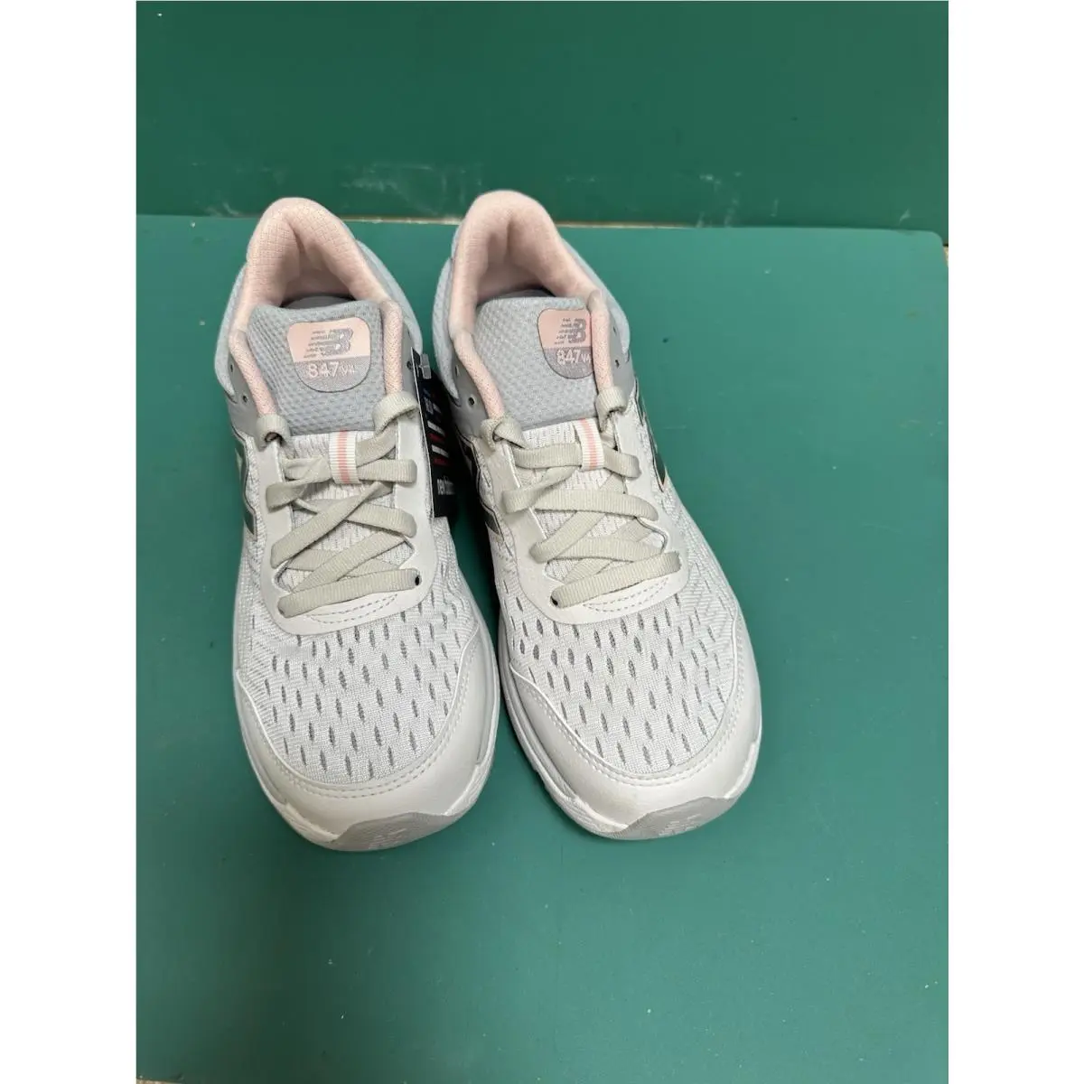 New Balance shoes - New Balance 847 V4 - Gray 5