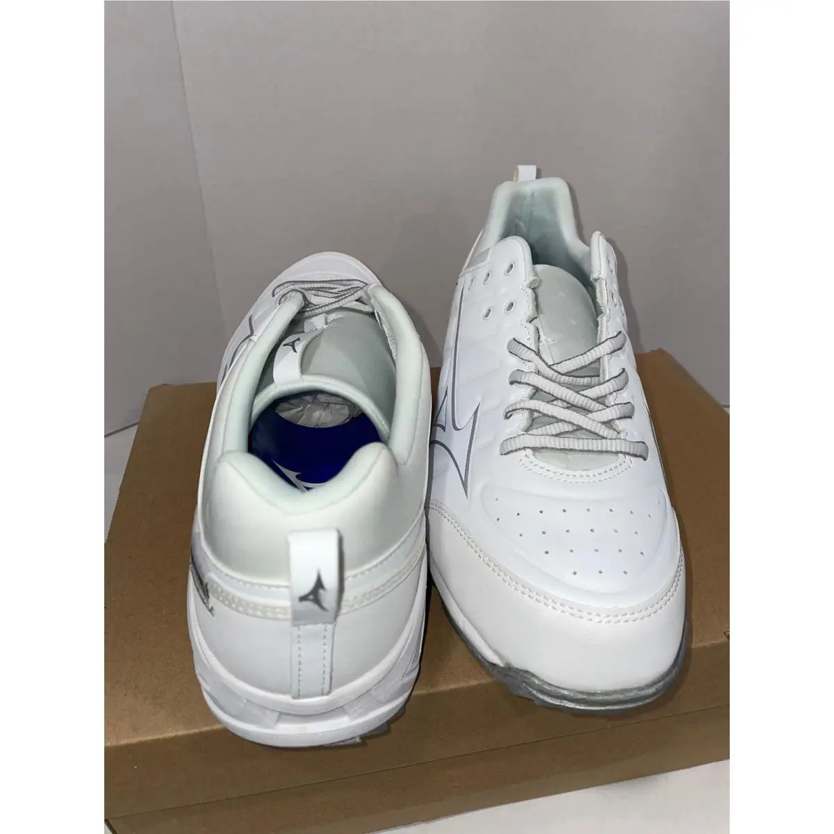 Mizuno shoes - White (UPC: 889961480362) 0