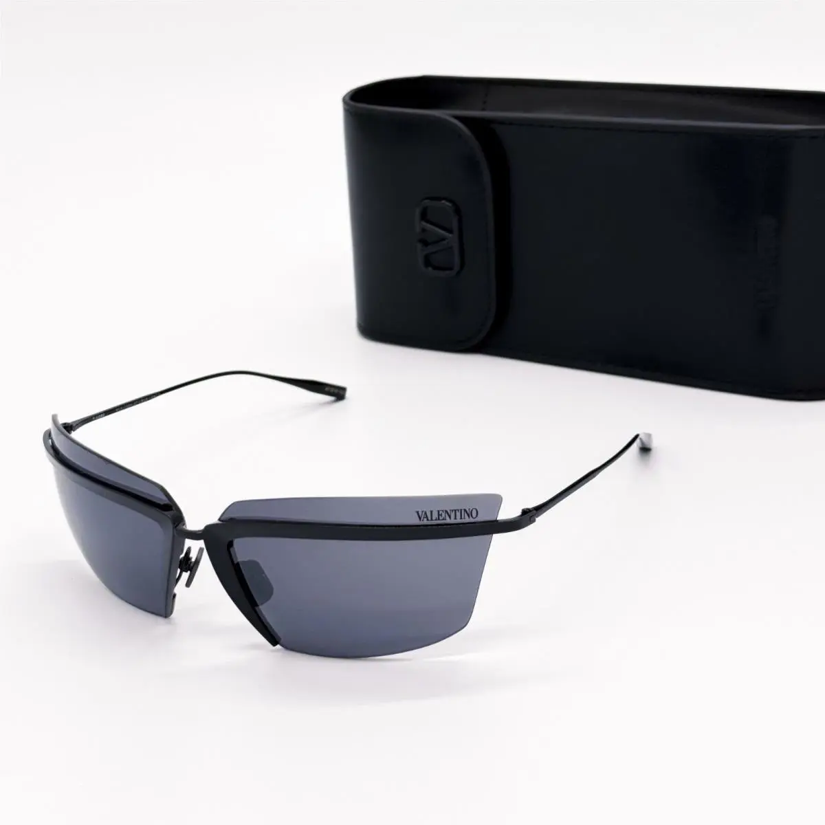 Valentino Sunglasses Women Black V-lure VLS-130A Eyewear
