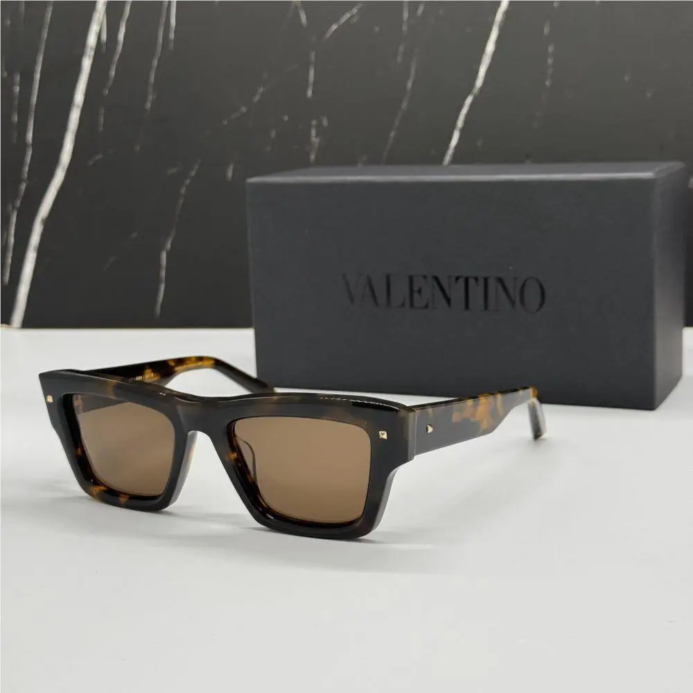 Xxii VLS-106B-53 Valentino Sunglasses Havana Unisex Eyewear Valentino