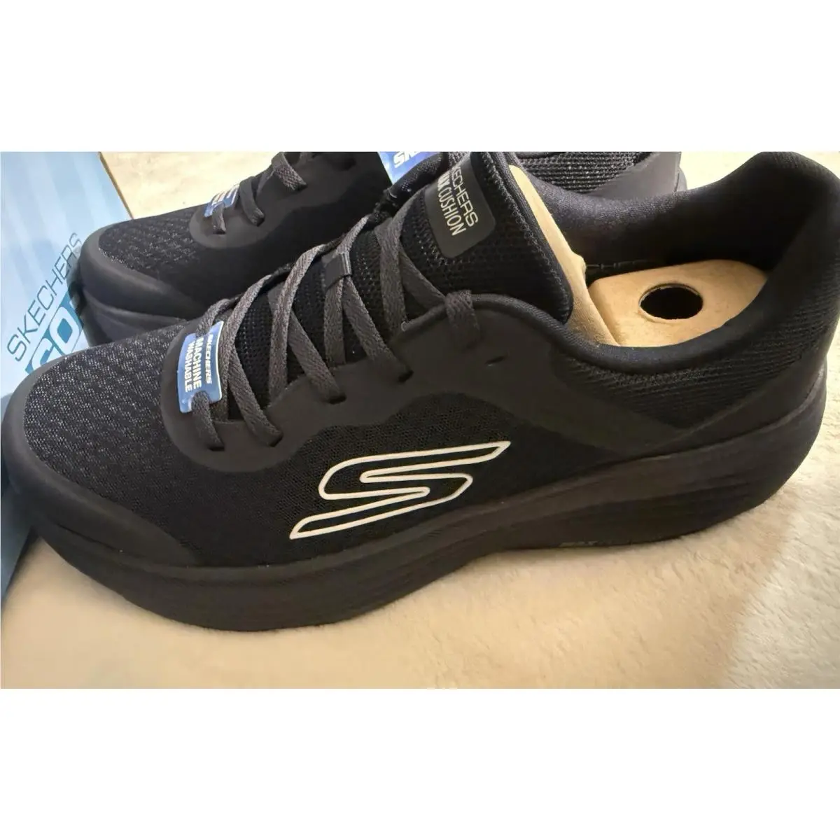 Skechers shoes - MAX CUSHIONING ENDEAVOUR - MAX CUSHIONING ENDEAVOUR - 220613 - Black 1