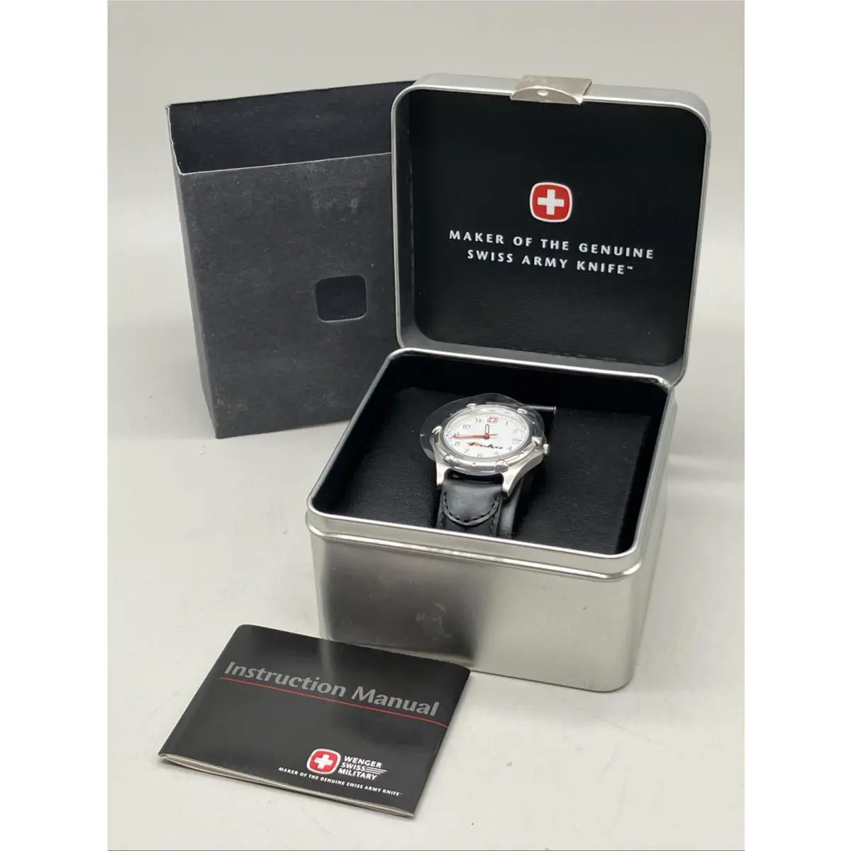 Wenger Men`s Swiss Army Watch 7010XZ Leather