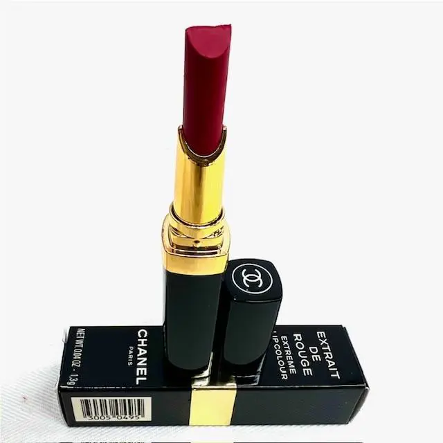 Lipstick  Paris Rouge A Veres Super Hydrabase -100% #18 Rouge Extreme Lip color Jupitier box by Chanel