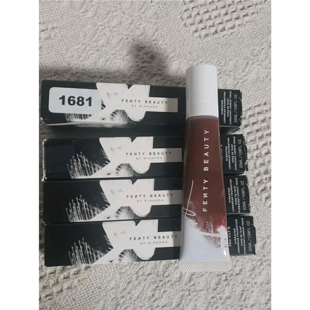 4 Fenty Beauty Foundation Pro Filt`r Hydrating Longwear Makeup 495 +498