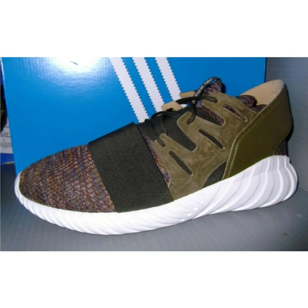 Mens Adidas Tubular Doom PK in Colors Olive / Brown Size 13