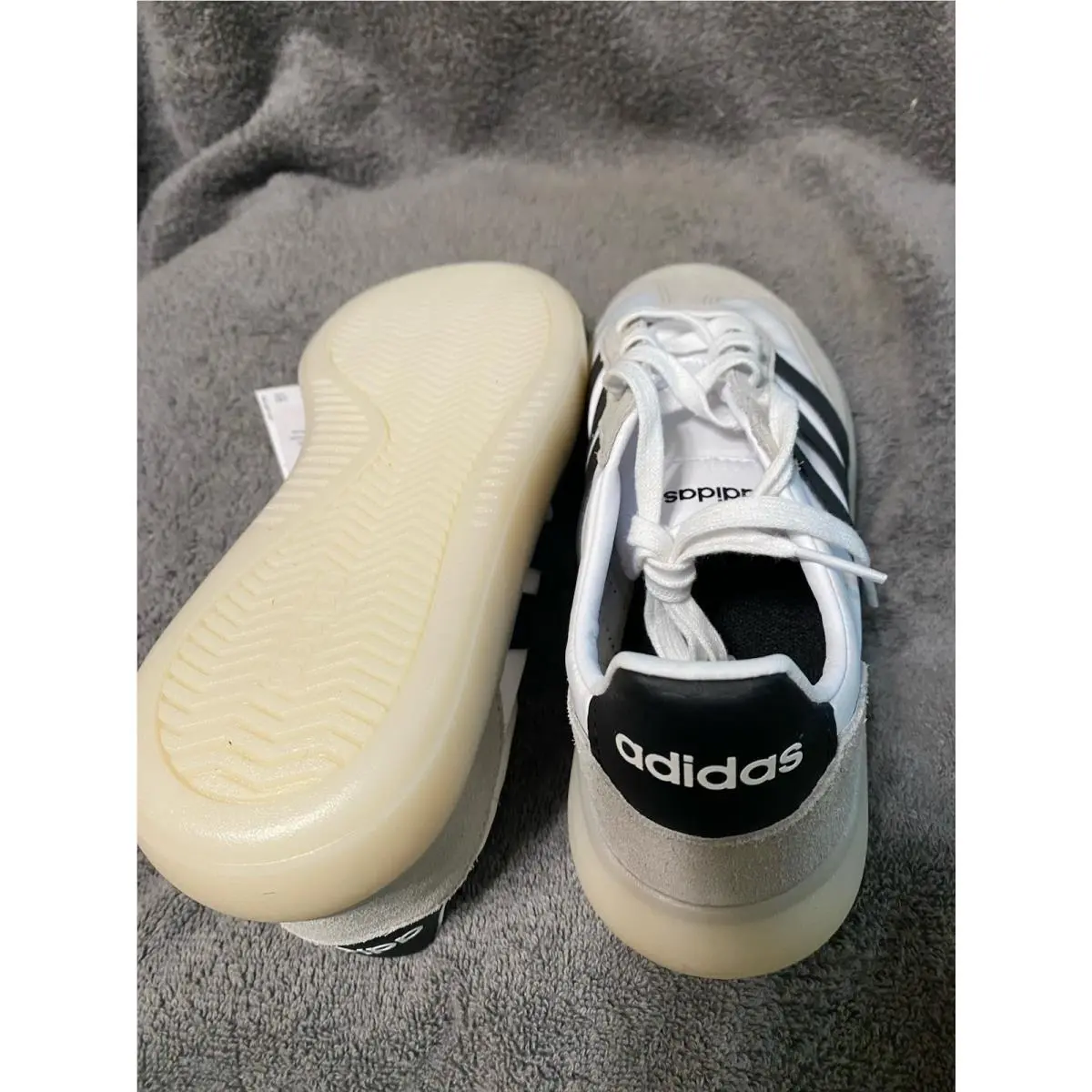 Adidas shoes - adidas Barreda - Barreda - JR3101 - White 2