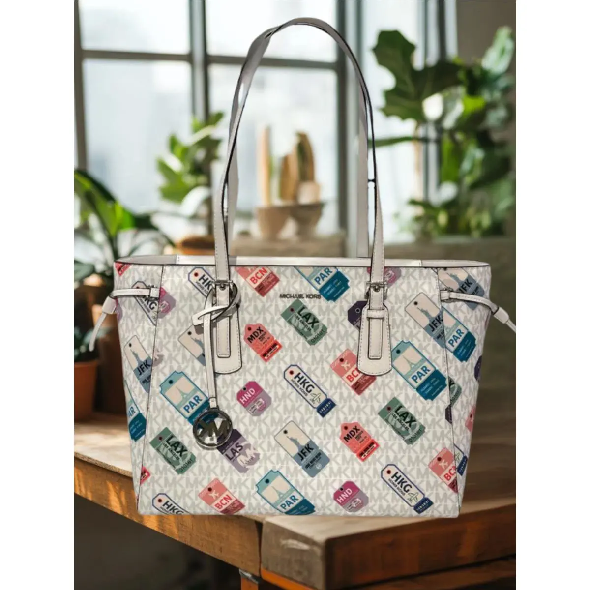 Michael Kors Voyager Women Large Printed MK Logo Shoulder Tote Bag Handbag Purse