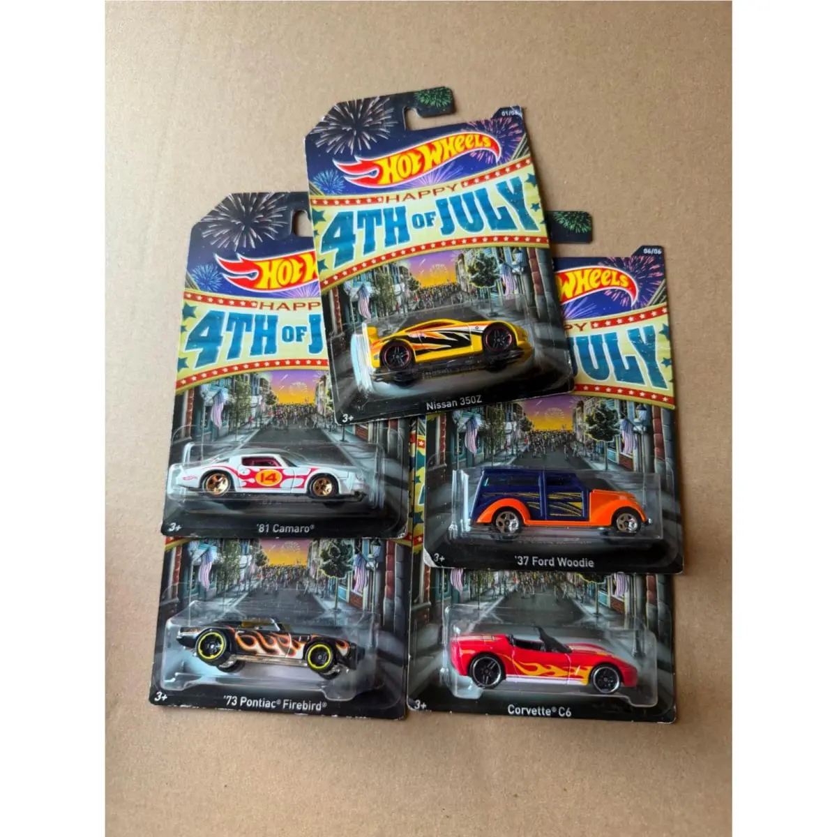 Hot Wheels 2014 Kroger Exclusive Happy 4th of July Set of 5 C15