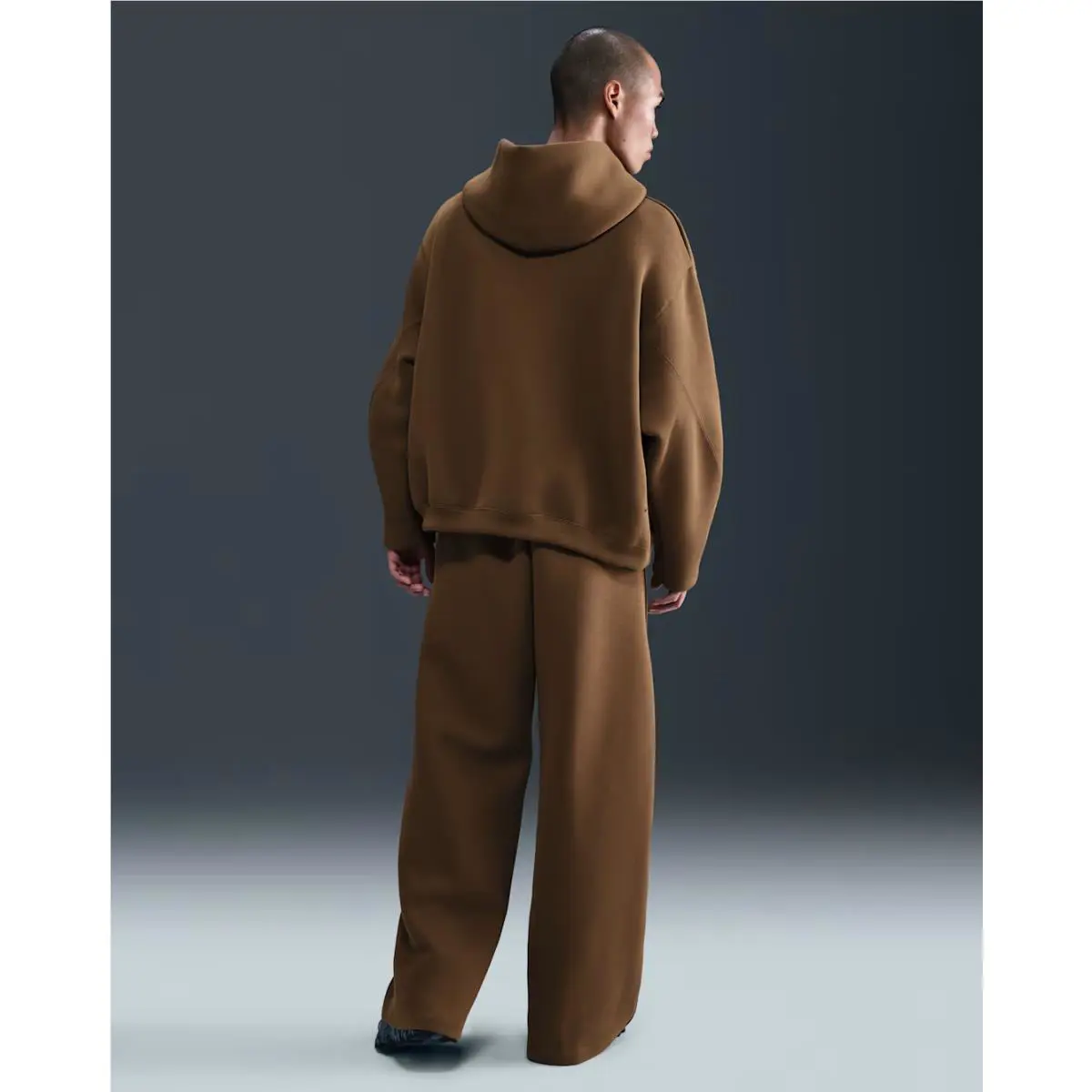 Nike clothing - Brown 3