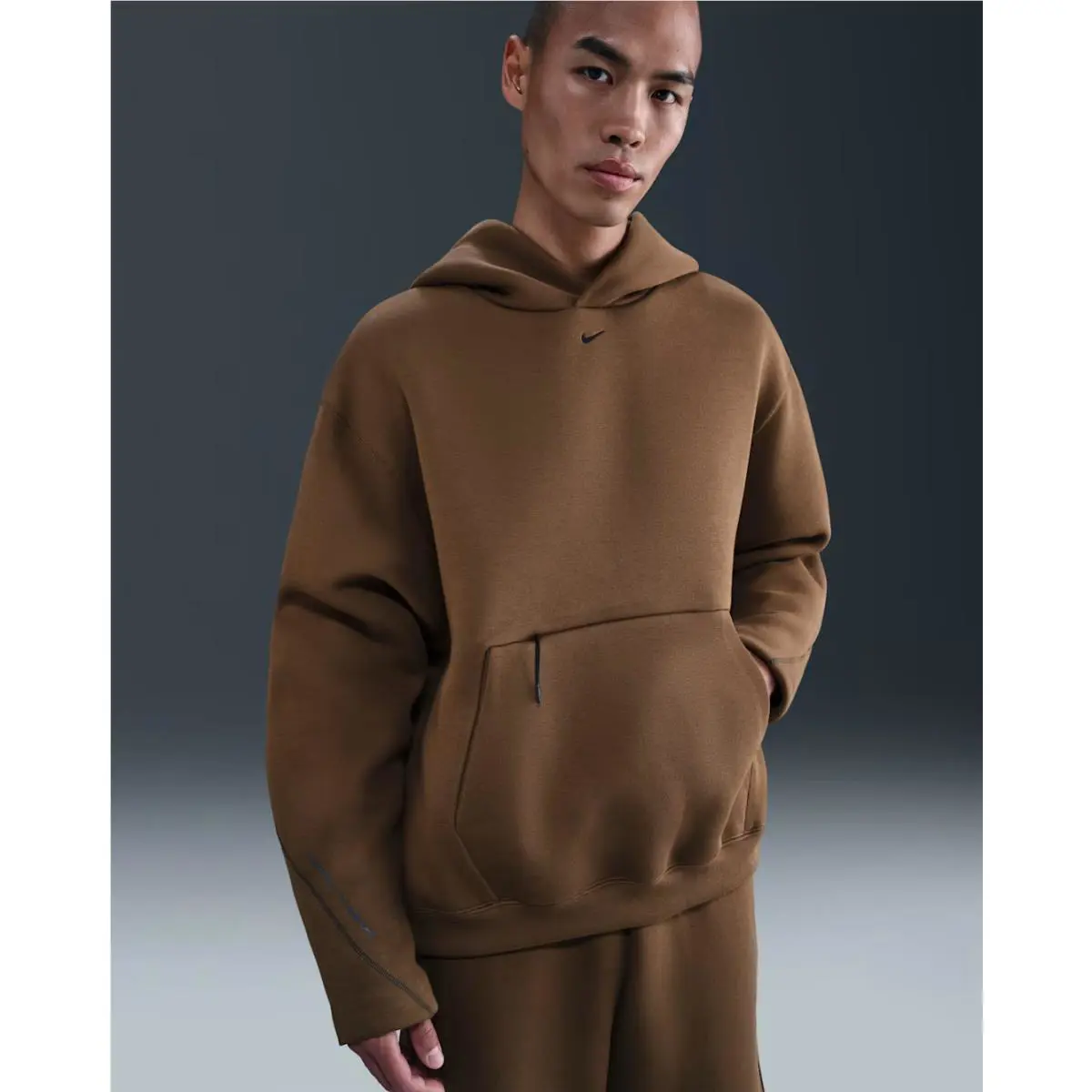 Nike clothing - Brown 11