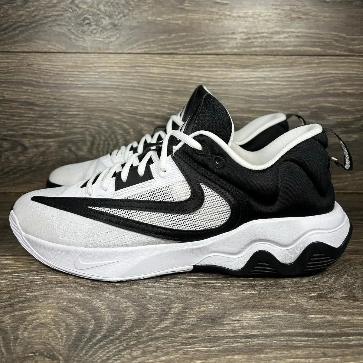 Nike shoes - Nike Giannis Immortality 3 - Giannis Immortality - White, Black 10