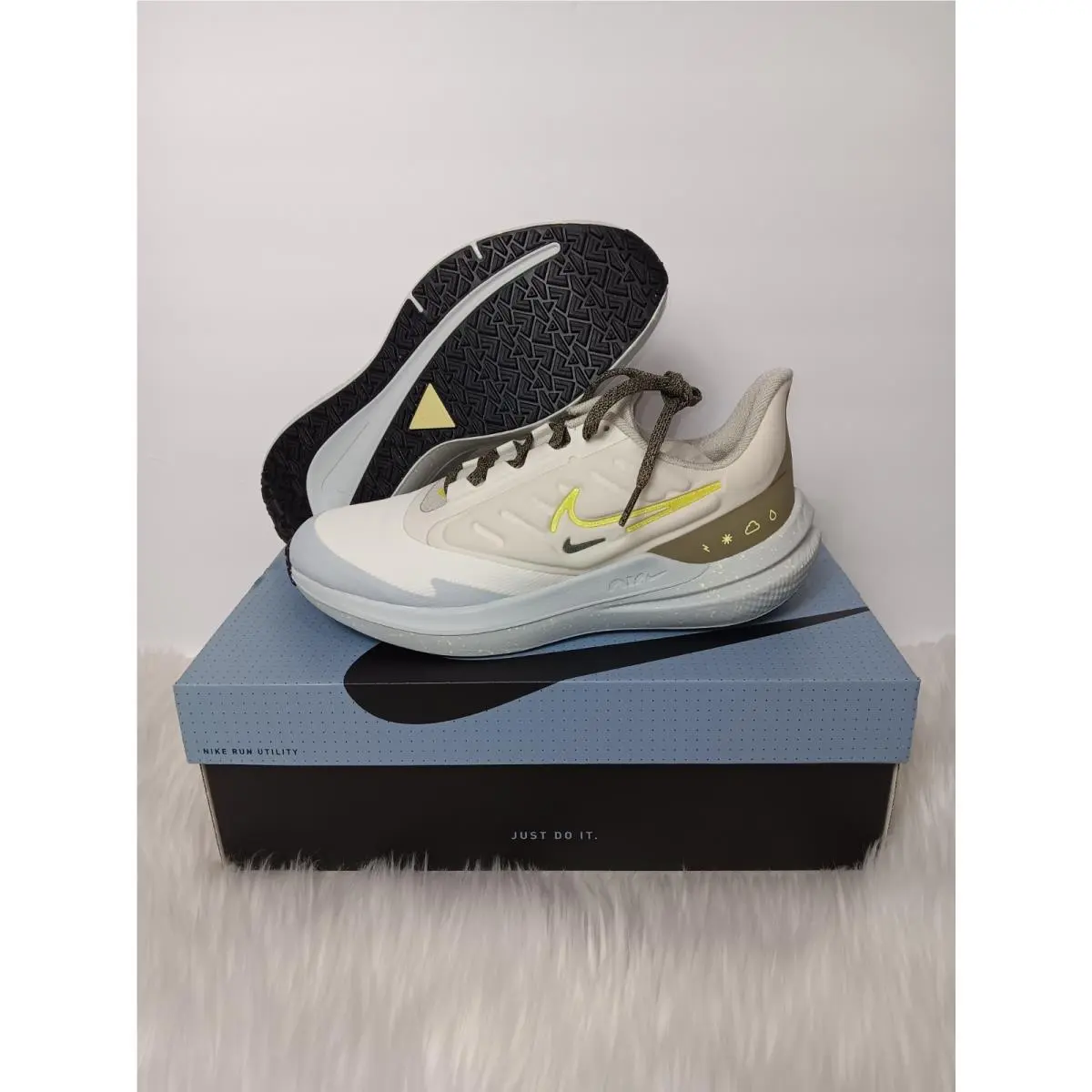 Nike shoes - Nike Air Winflo - Air Winflo - DM1104-100 - PALE IVORY / HIGH VOLTAGE 1