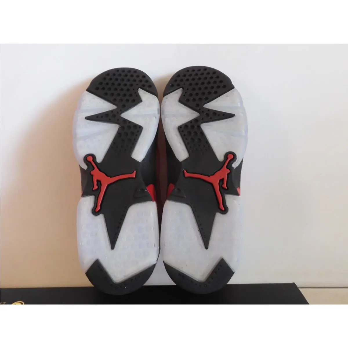 Nike shoes - Air Jordan 6 - Air - 384665-600 - Red 21