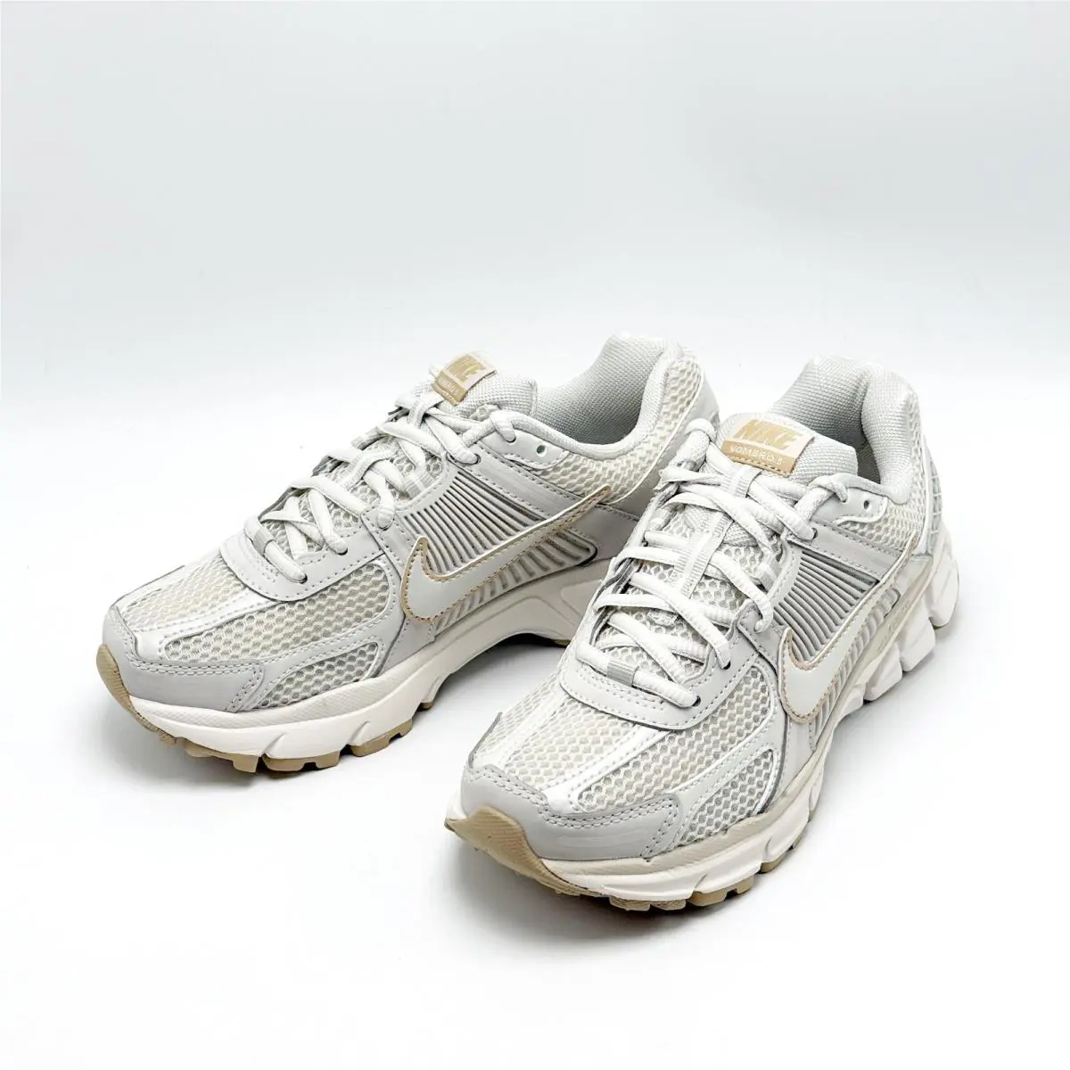 Nike shoes - Nike Zoom Vomero - Zoom Vomero - HQ2181-003 - Beige 0