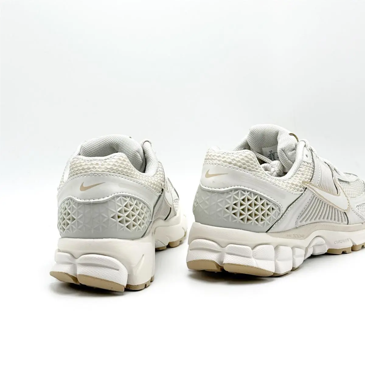 Nike shoes - Nike Zoom Vomero - Zoom Vomero - HQ2181-003 - Beige 2