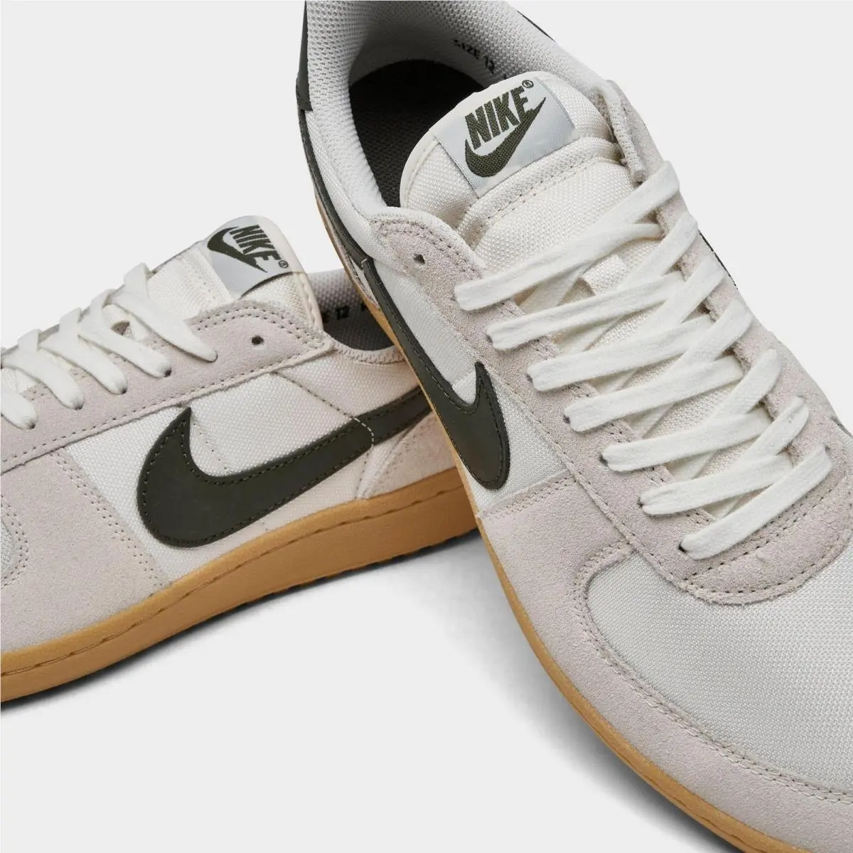 Nike shoes - Pale Ivory/Gum Yellow/Cargo Khaki 7