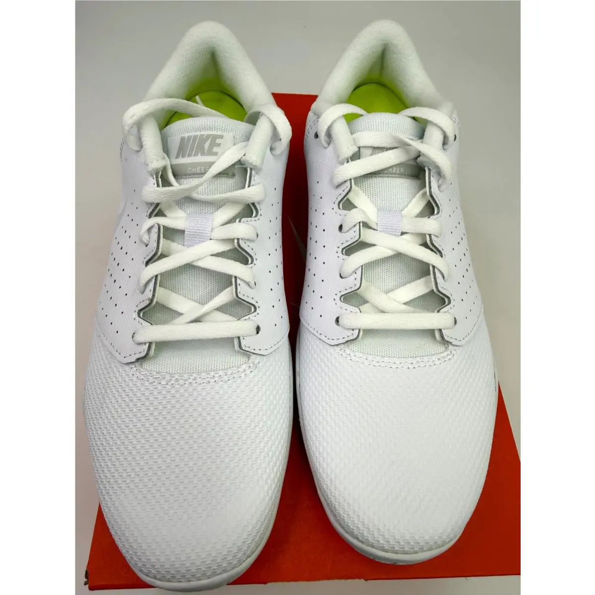 Nike shoes - Nike Cheer Sideline - Cheer Sideline - 943790-100 - White 9