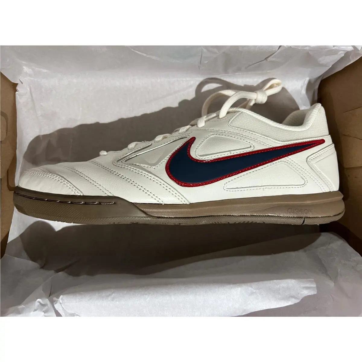 Nike shoes - PALE IVORY/THUNDER BLUE 3