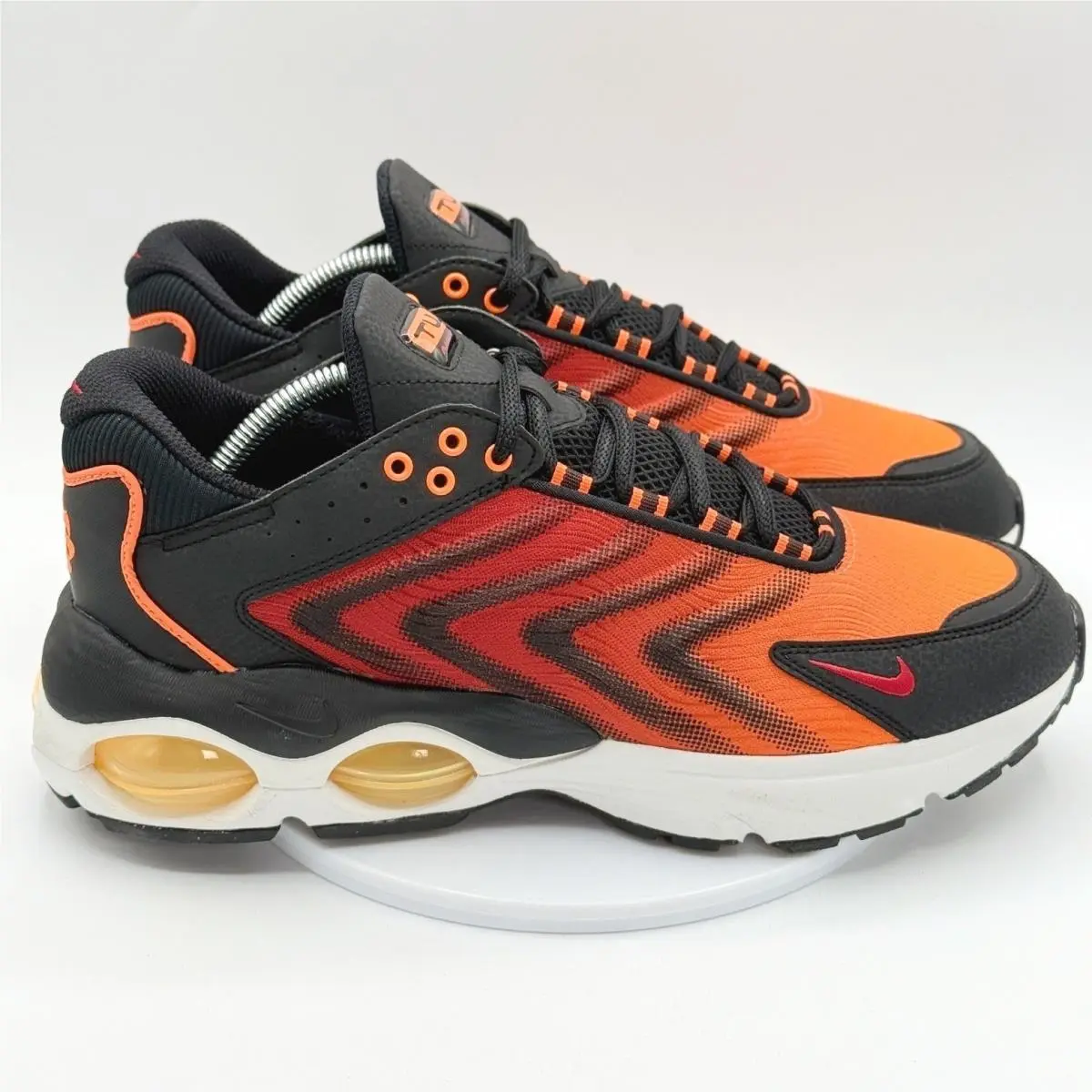 Nike Air Max TW SE Size 10.5 Mens Black Orange FJ2590-001 - Orange