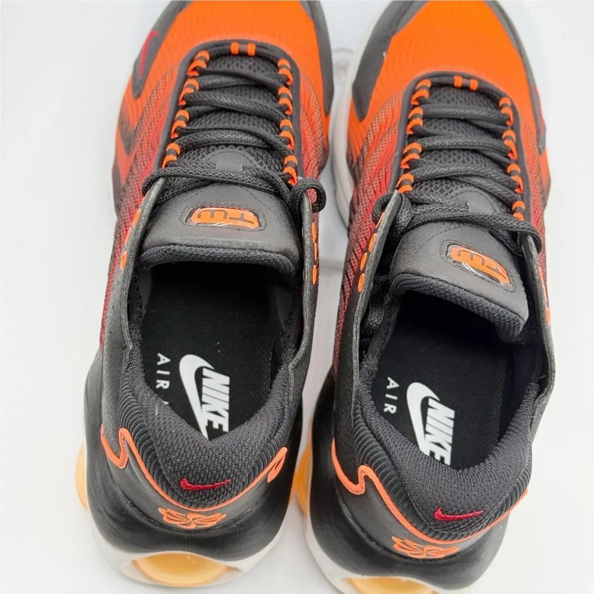 Nike shoes - Air Max TW SE - Air Max - FJ2590-001 - Orange (UPC: 196975806577) 8