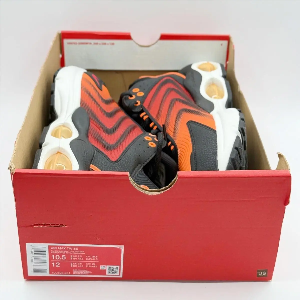 Nike shoes - Air Max TW SE - Air Max - FJ2590-001 - Orange (UPC: 196975806577) 2
