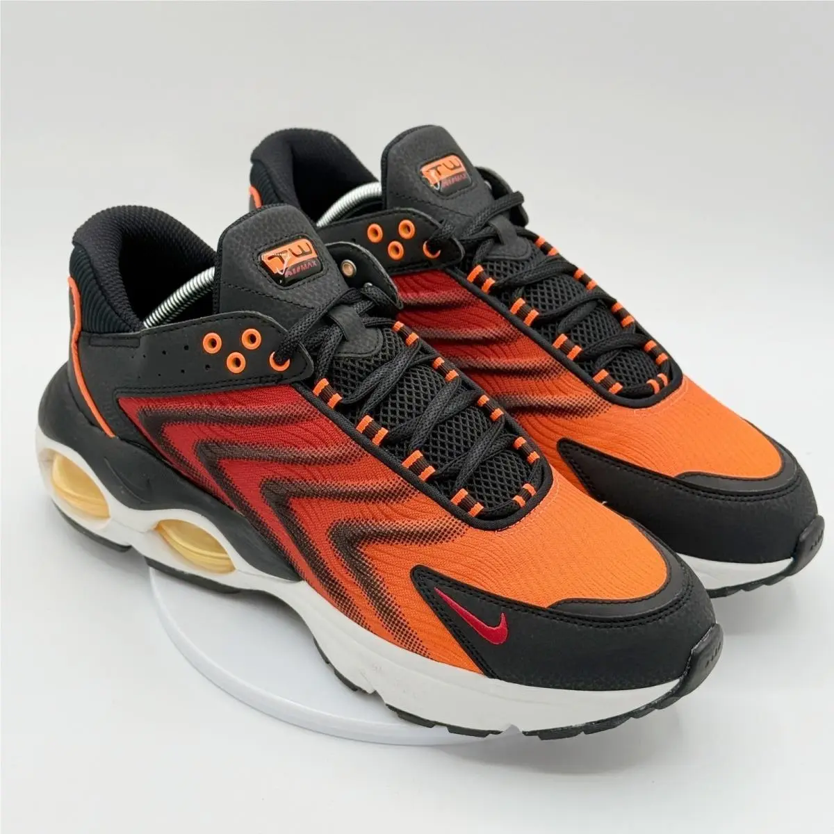 Nike shoes - Air Max TW SE - Air Max - FJ2590-001 - Orange (UPC: 196975806577) 4