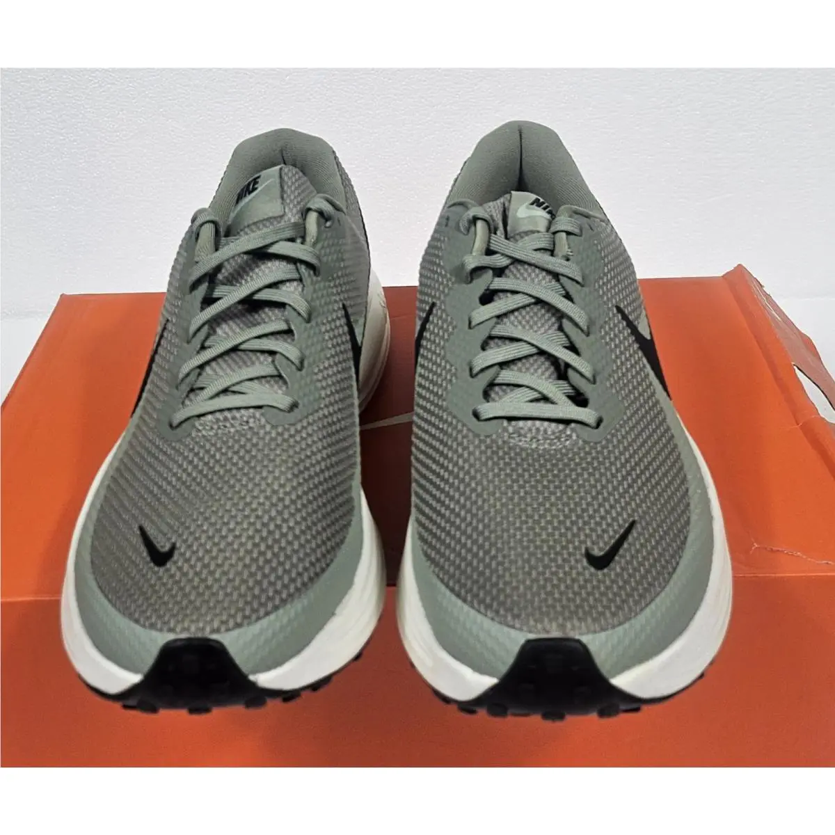 Nike shoes - Nike Revolution 8 - Revolution - HJ9198-300 - Green 3