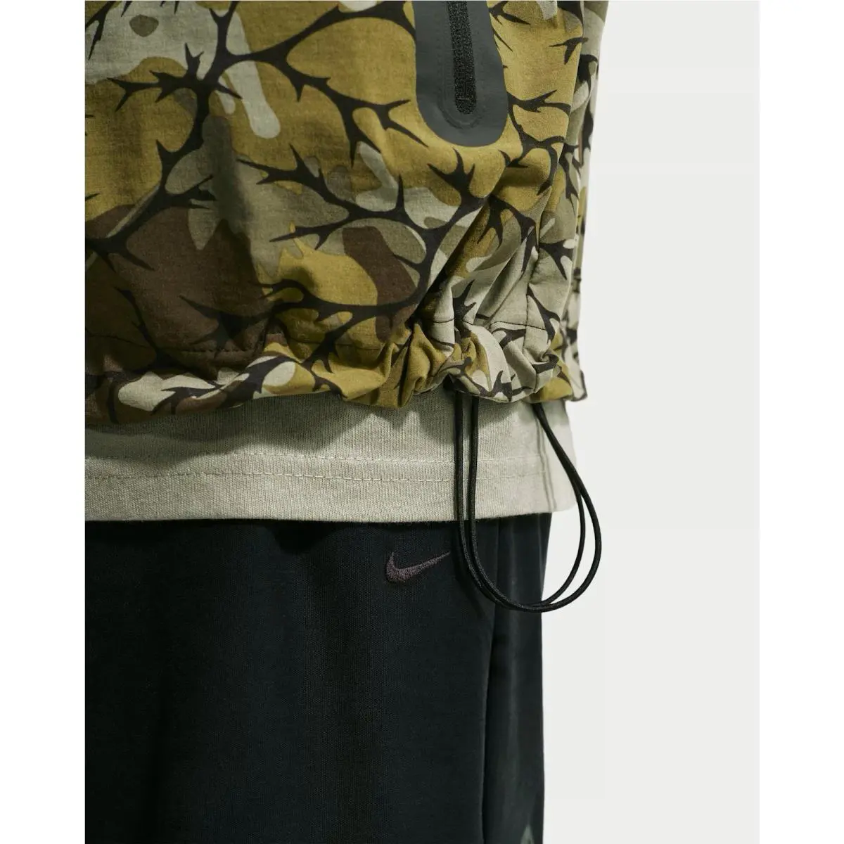 Nike clothing - Nike Tech Woven Windbreaker Jacket - HM7151-223 - Medium Olive (UPC: 197600965454) 4
