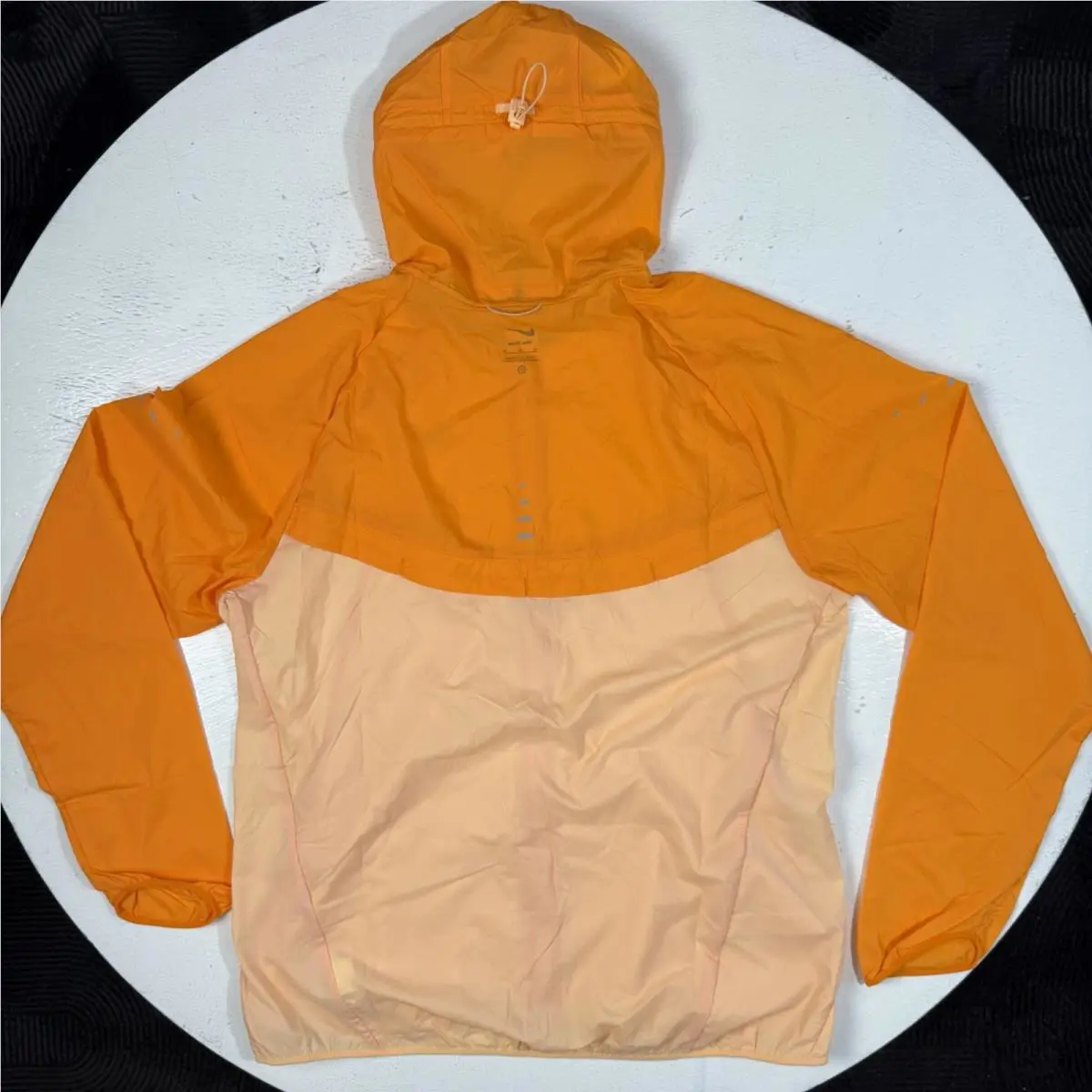 Nike clothing - Nike Dri-Fit - HV4548 - Orange 3