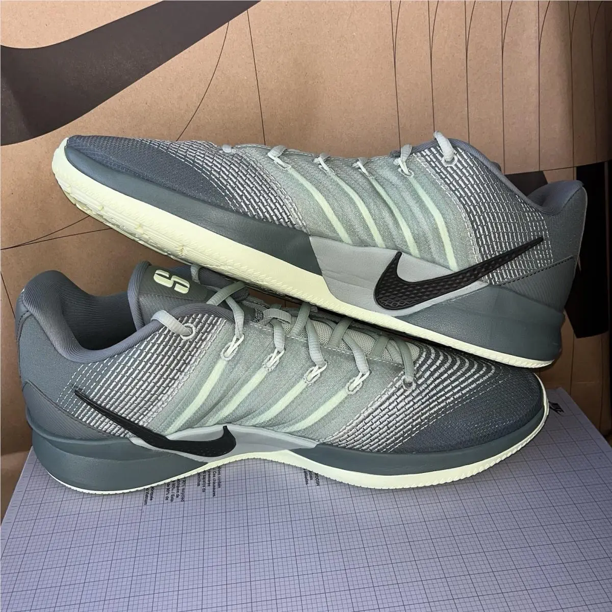 Nike shoes - Nike 3 - HF2881 301 - Green (UPC: 198727557409) 1