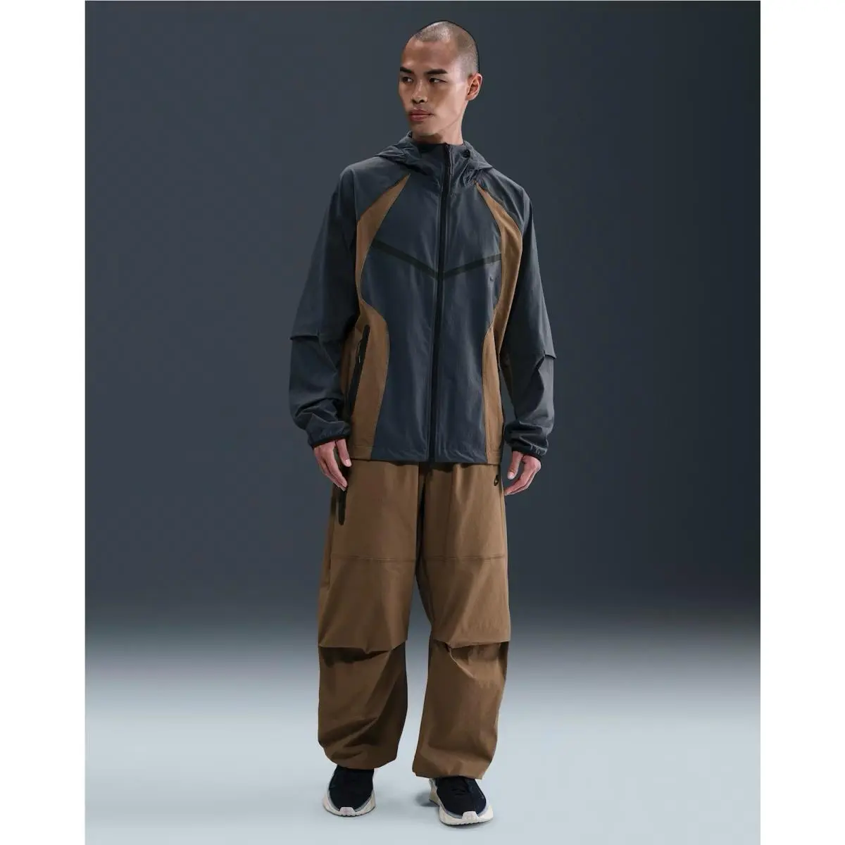 Nike Tech Woven Oversized Pants Mosswood Brown HM7158-235 Men’s Size Medium
