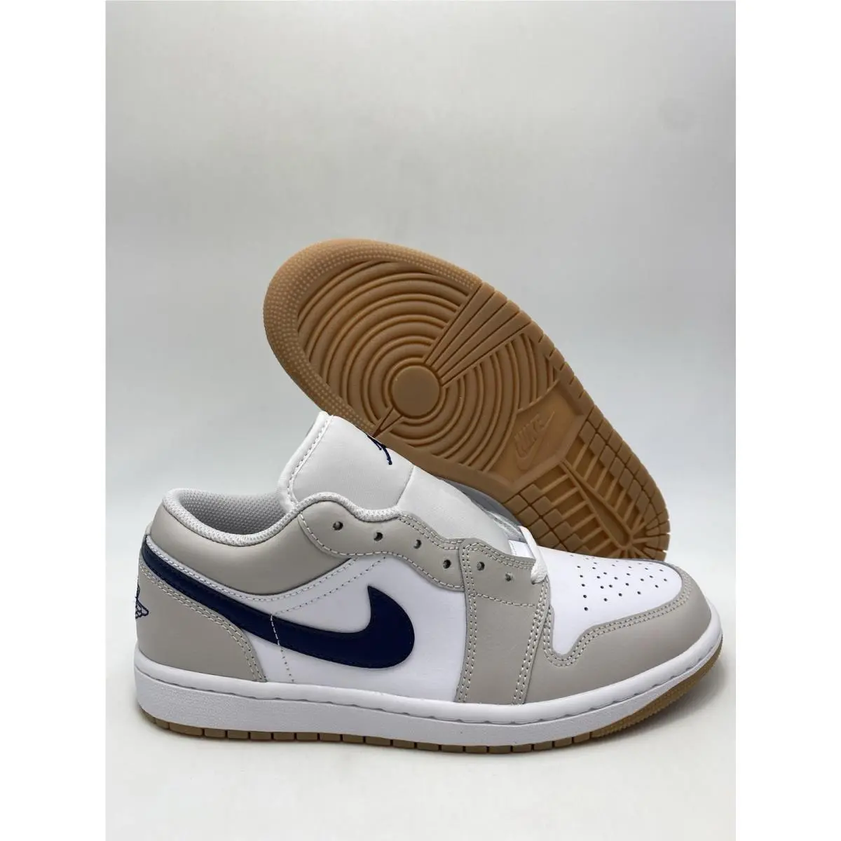 Nike Air Jordan 1 Low White Midnight Navy 553558 146 Men`s Size 8
