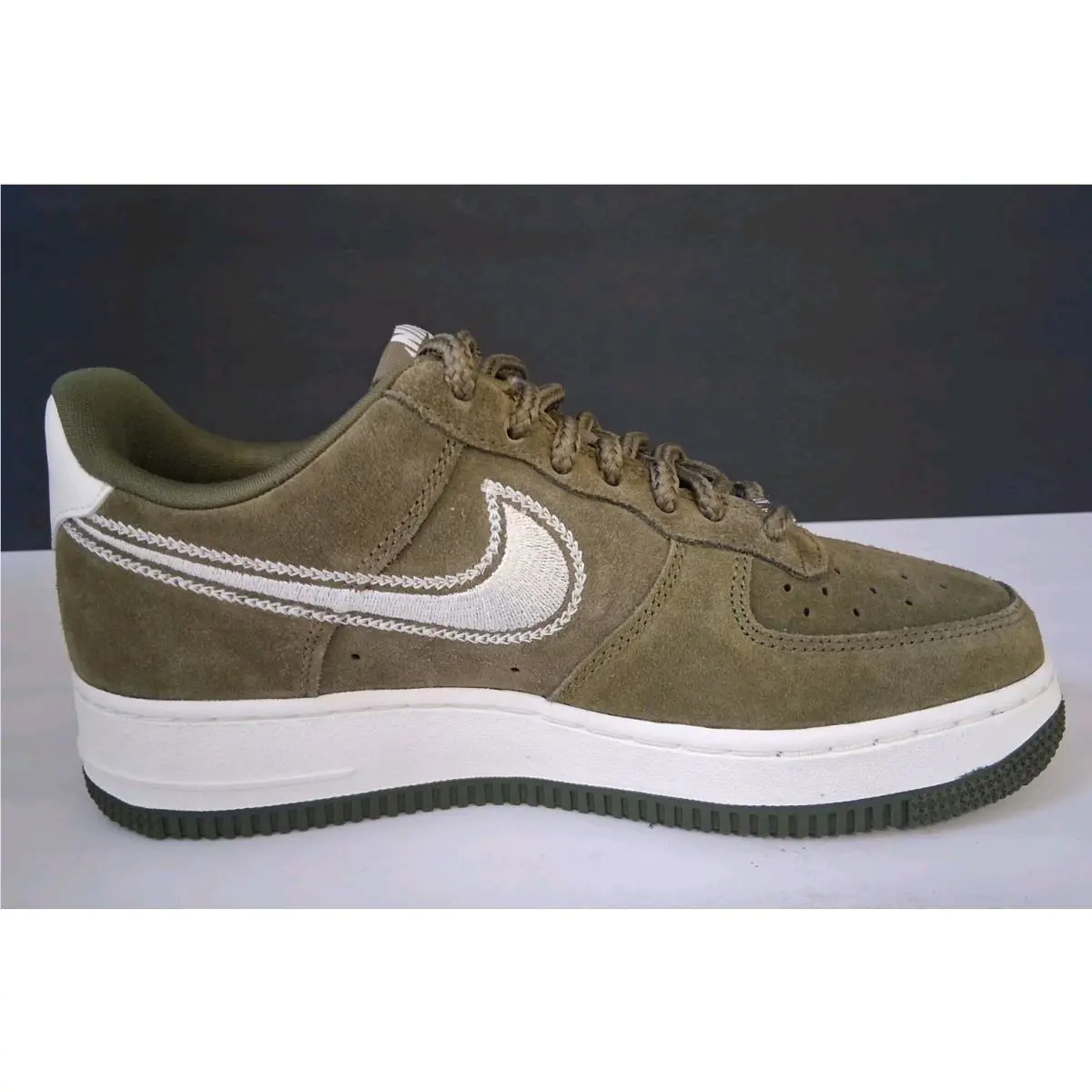 Nike shoes - Nike Air Force 1 `07 LV8 - HJ4465 201 - Medium olive/Sail 5