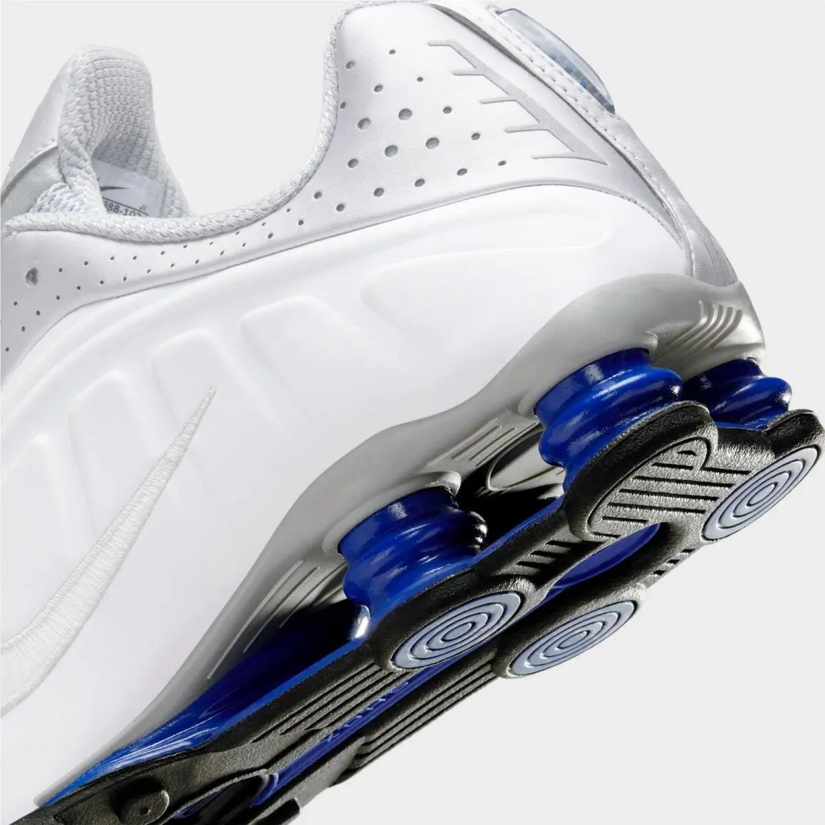 Nike shoes - Nike Shox R4 - Shox - HQ1988-102 - White 1