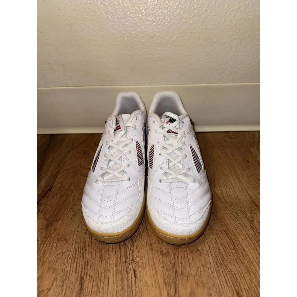 Nike shoes - White 2