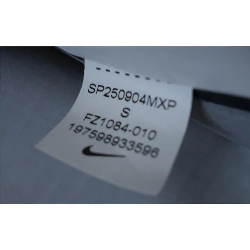 Nike clothing - Nike FZ1084-010 - Black 8