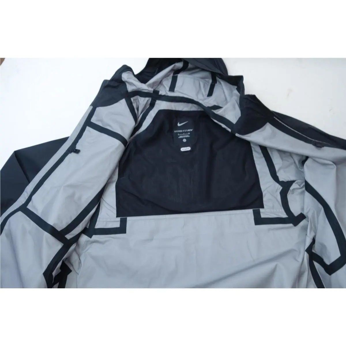 Nike clothing - Nike FZ1084-010 - Black 3