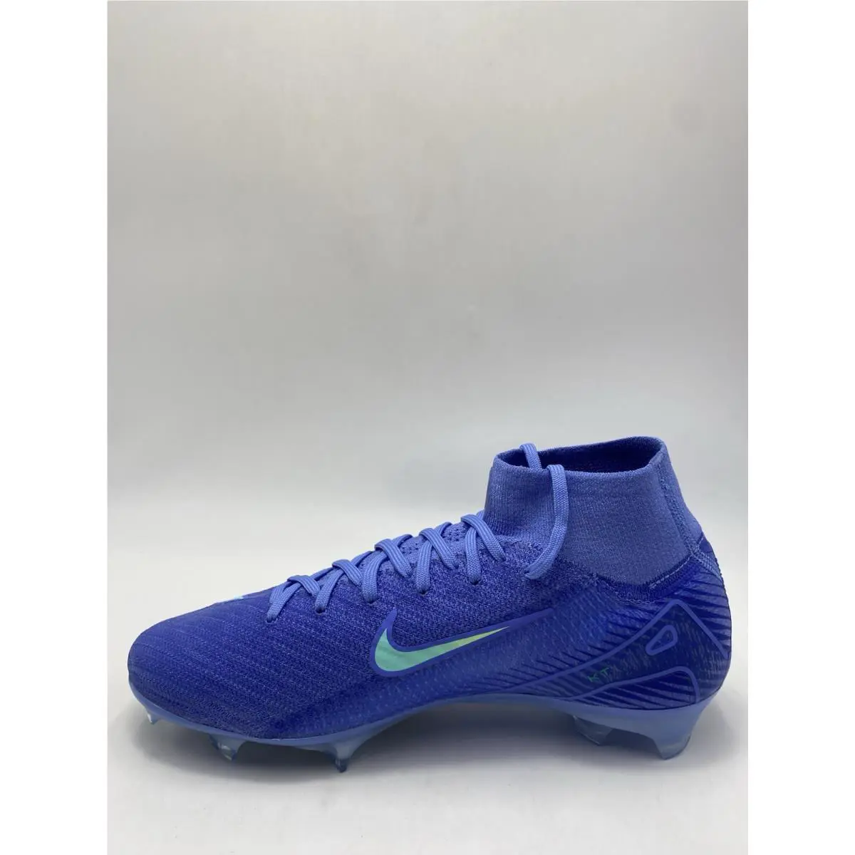 Nike shoes - NIKE iD - HF1013 400 - Blue 1