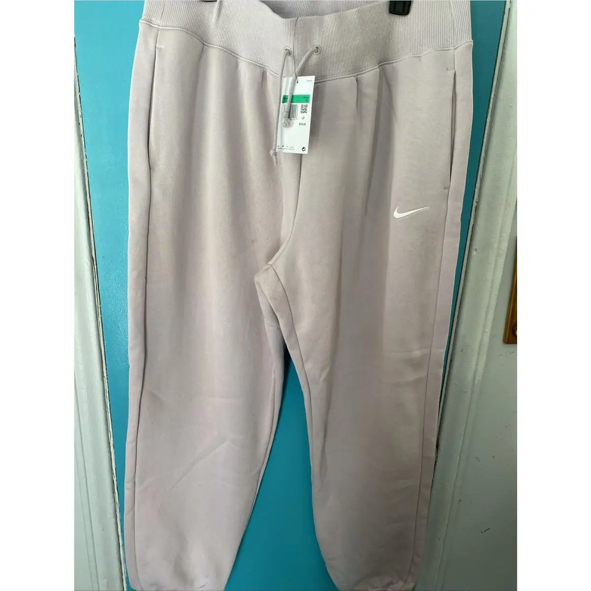 Nike clothing - Lavender (UPC: 196149421032) 9