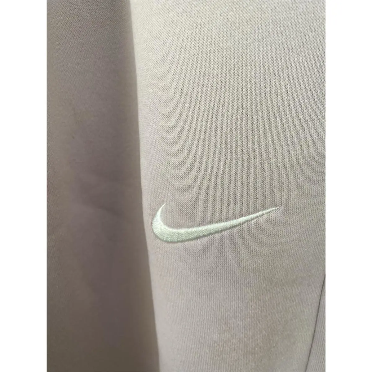 Nike clothing - Lavender (UPC: 196149421032) 11