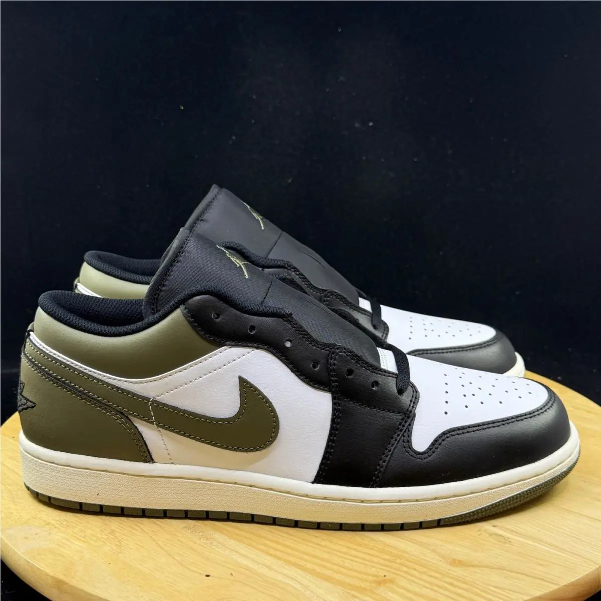 Nike shoes - Green 3